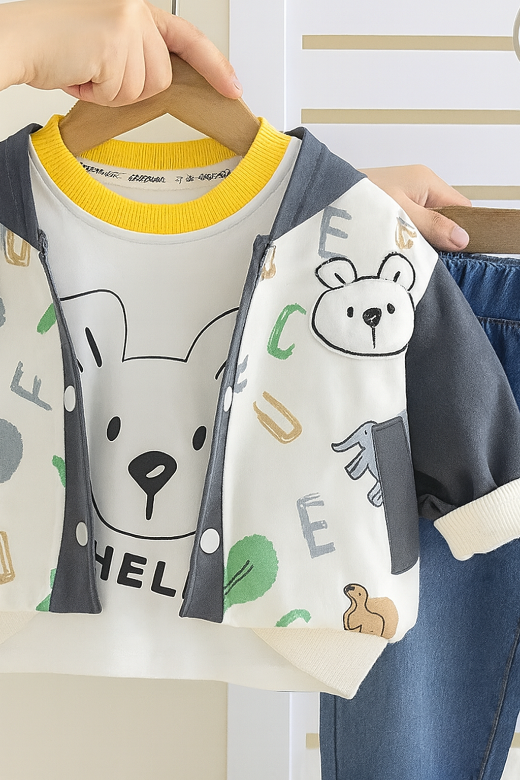 Boys Animal printed Jacket With Sweatshirt And denim Pant