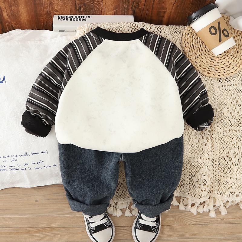 Boys K Printed Sweatshirt And Denim Pant