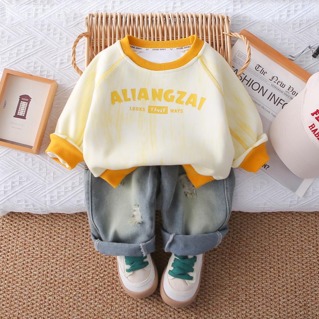 Boys Yellow Printed Sweatshirt And Denim Pant