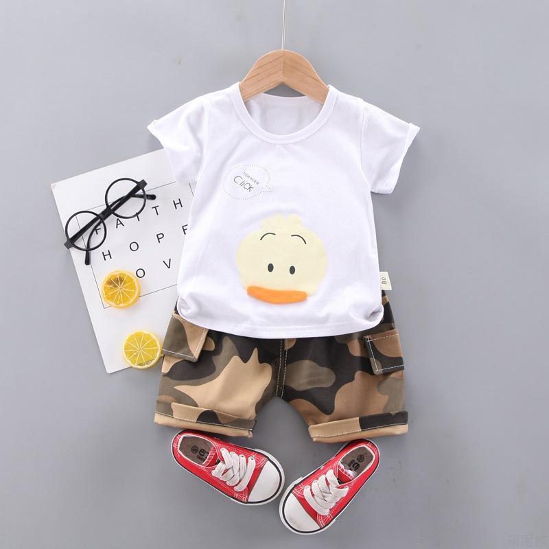 Boy's Multicolor Duck Print T-Shirt & Shorts Set