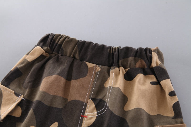 Boy's Multicolor Duck Print T-Shirt & Shorts Set