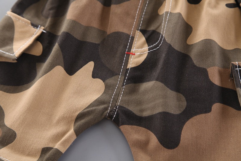 Boy's Multicolor Duck Print T-Shirt & Shorts Set