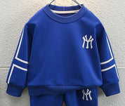 Boy's Cotton Knit Light Winter Text Printed Sweatshirt With Joggers Pant Set - Royal