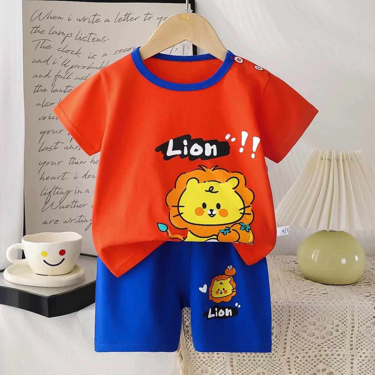 Googo Gaaga Girls Cotton lion Printed T-Shirt & Shorts Set - Red