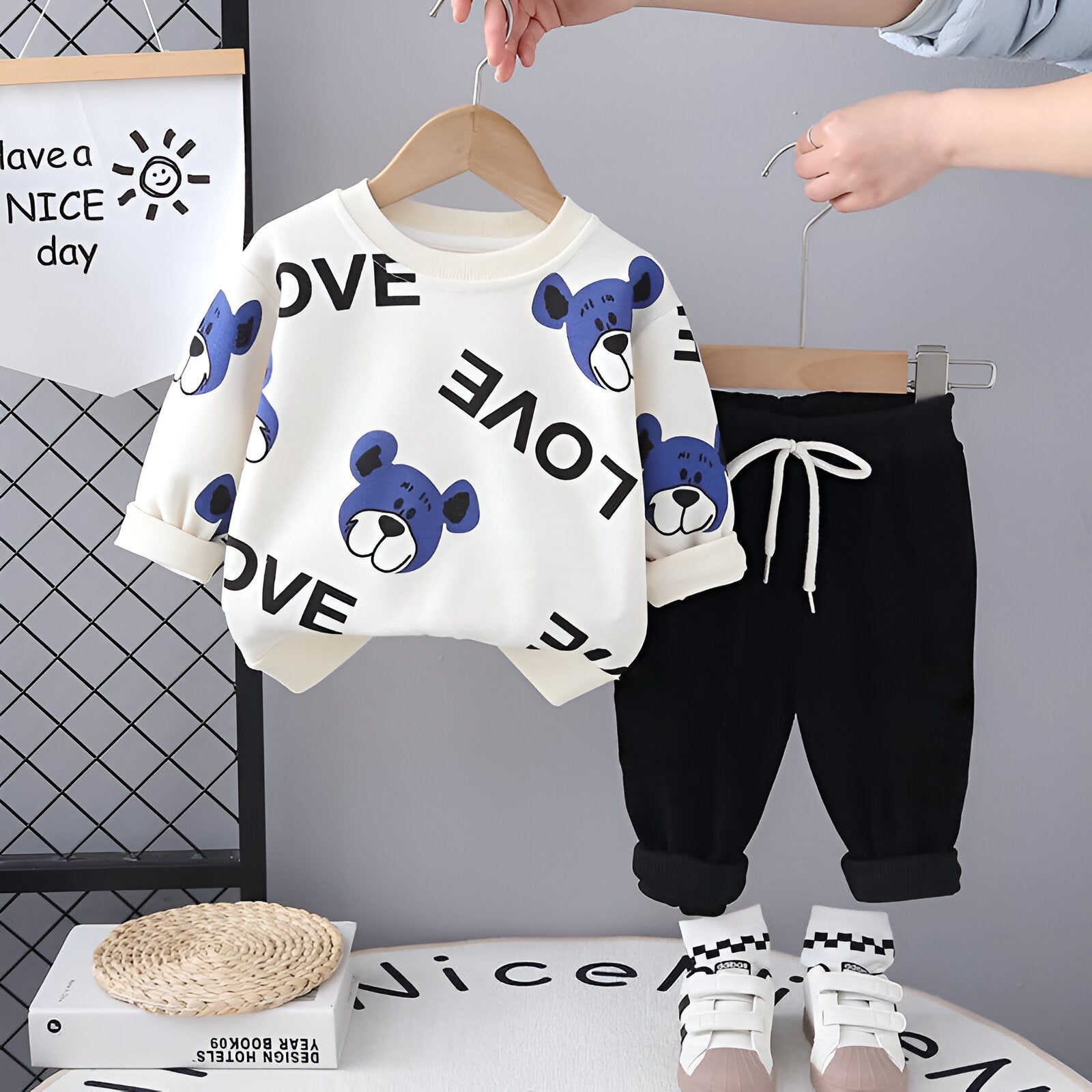 Boy's Cotton Knit Light Winter Love Teddy Printed Sweatshirt With Joggers Pant Set - White