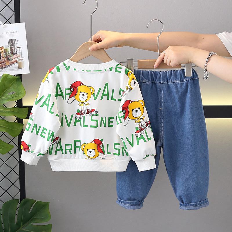 Boys Cotton Light Winter Knit Full Sleeves Teddy Printed Sweatshirt With Joggers Set Pack of 2