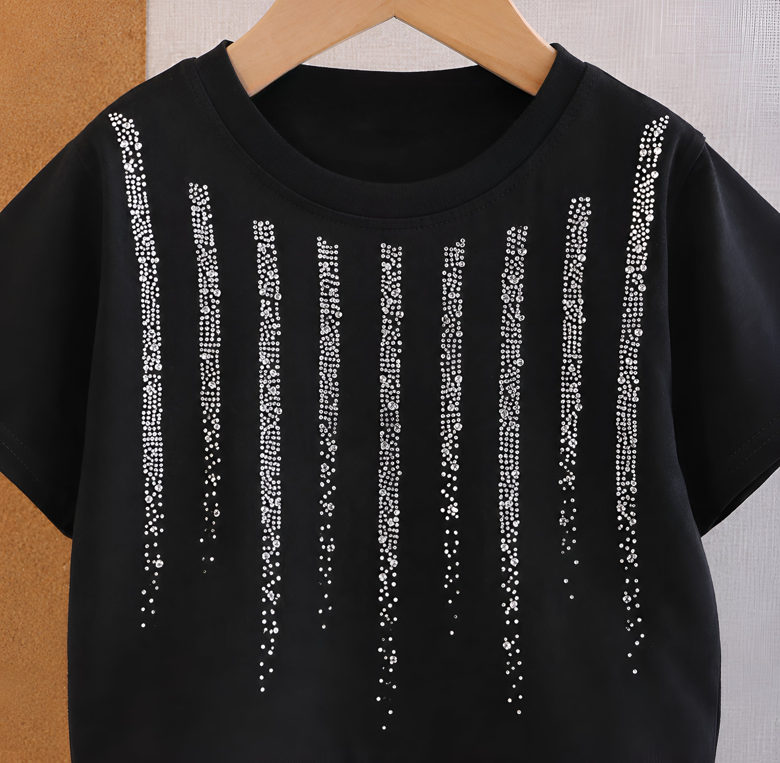 Googo Gaaga Boy's Cotton Lines Embellished Print T-Shirt & Shorts Set - Black