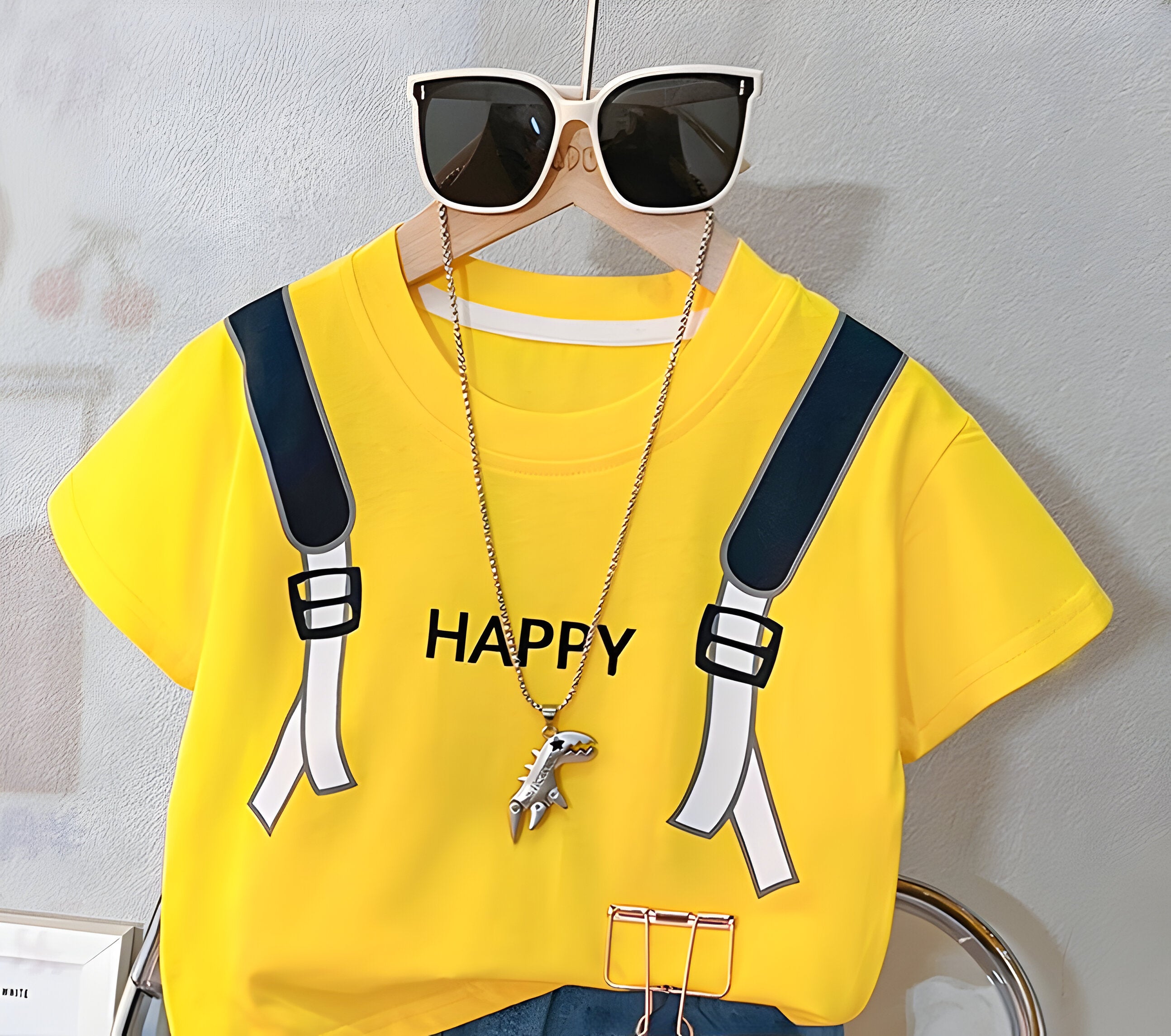 Happy back pack yellow Shirt & shorts