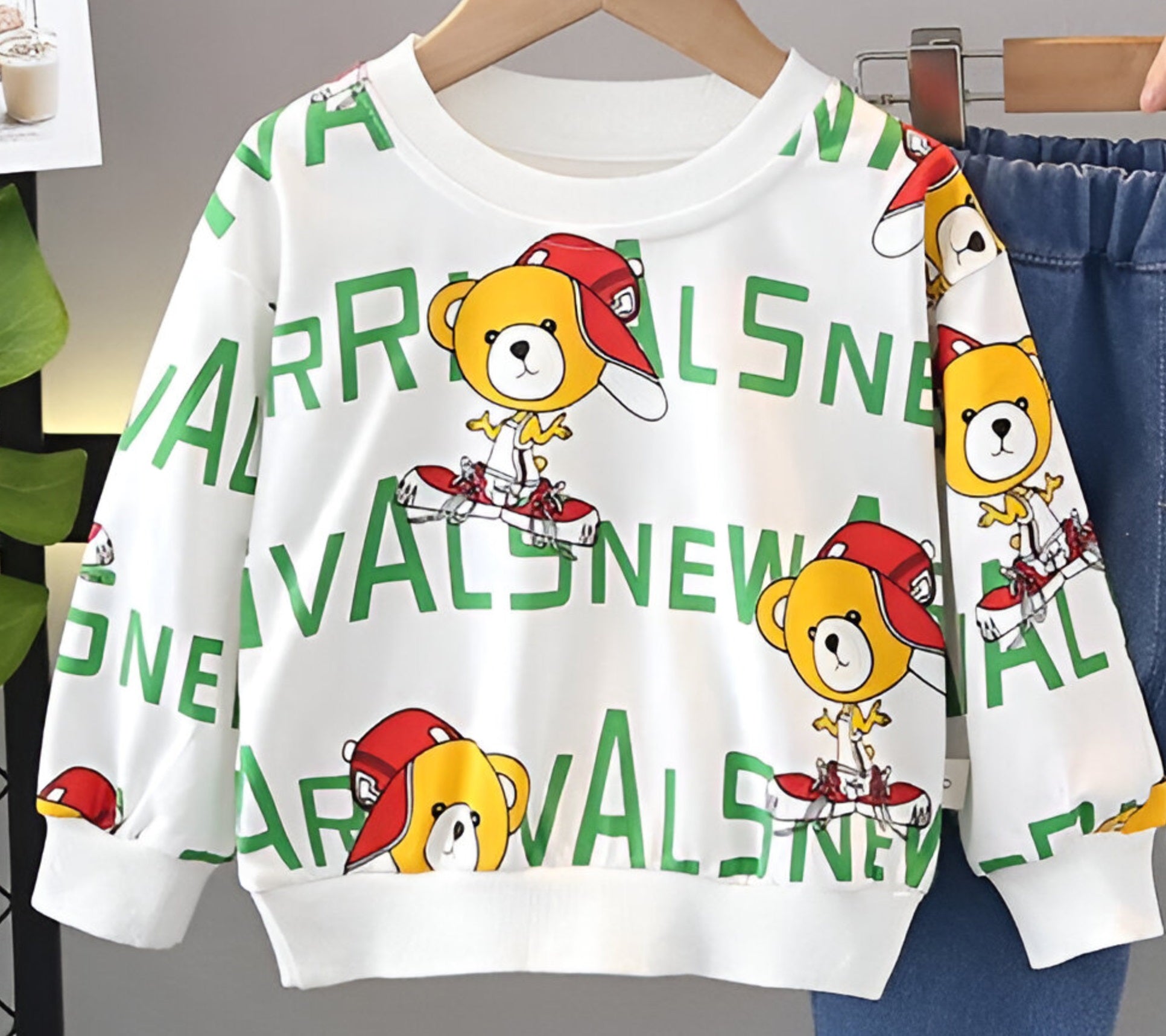 Boy's Cotton Knit Light Winter Teddy Printed Sweatshirt With Denim Jeans Pant Set - White