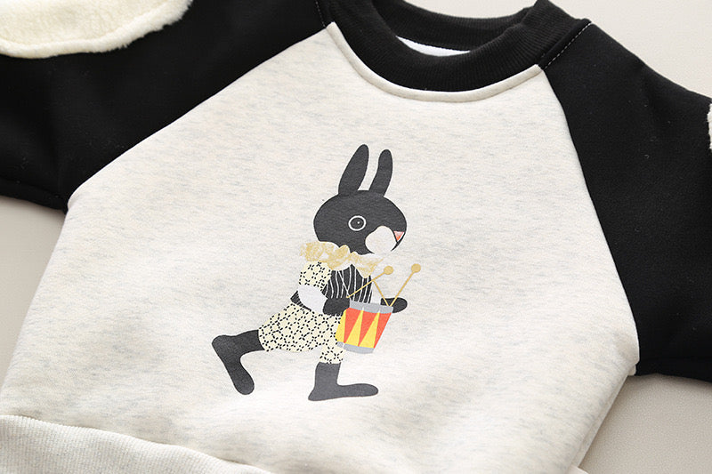 Boy's Cotton Fleece Winter Rabbit Printed Sweatshirt With Joggers Set - Cream