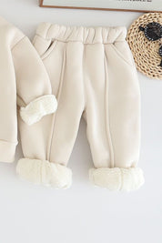 Boy's Cotton Fleece Winter Giraffe Patch Sweatshirt With Joggers Set - Cream