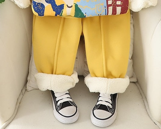 Boy's Cotton Fleece Winter Kids Printed Sweatshirt With Joggers Set - Yellow