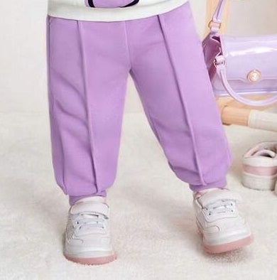 Girl's Cotton Knit Light Winter All Over Heart Printed Sweatshirt With Joggers Pant Set - Lilac