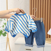 Boy's Blue Frog Print Sweatshirt & Pants Set