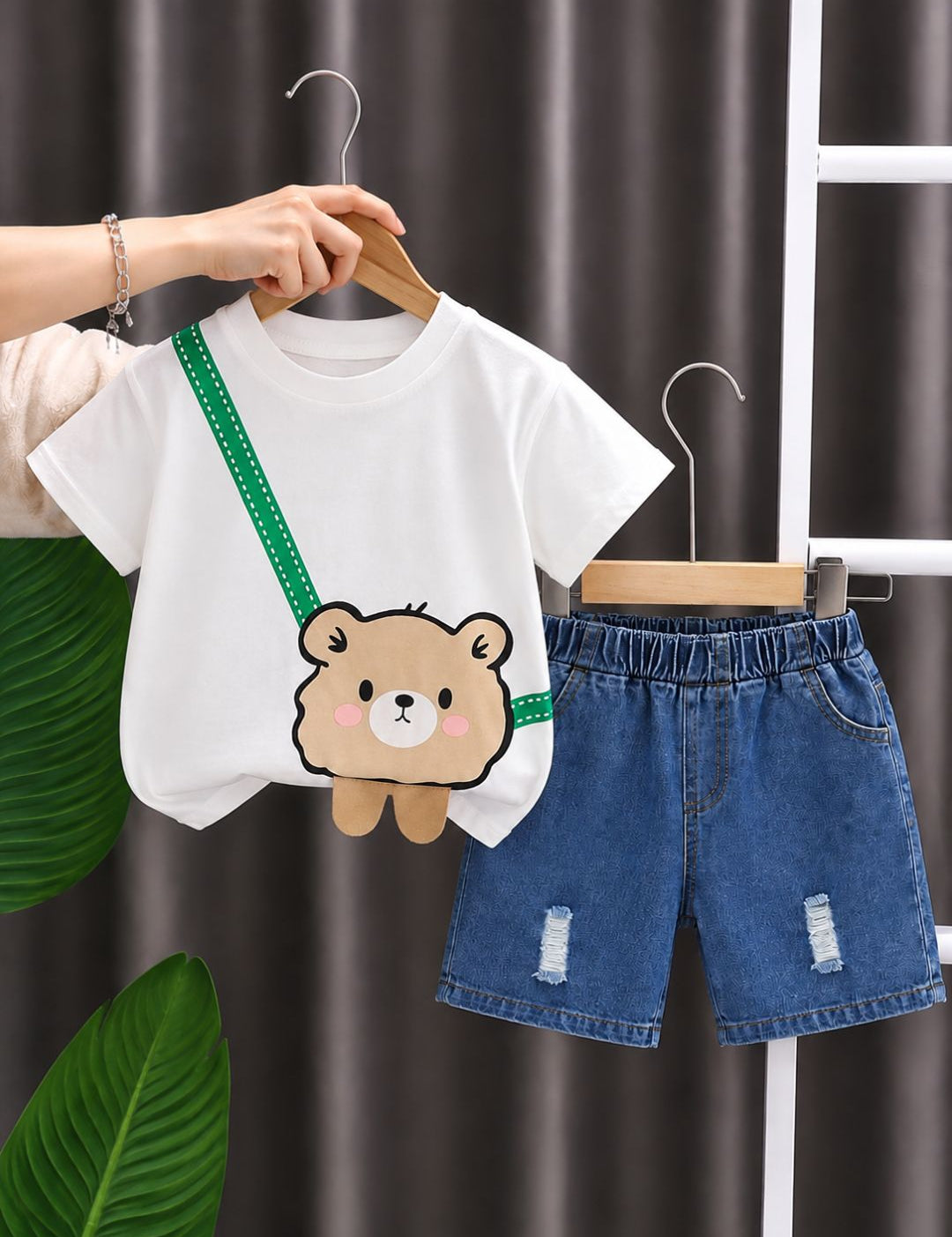 Bear-SlingBag_Set-01.jpg