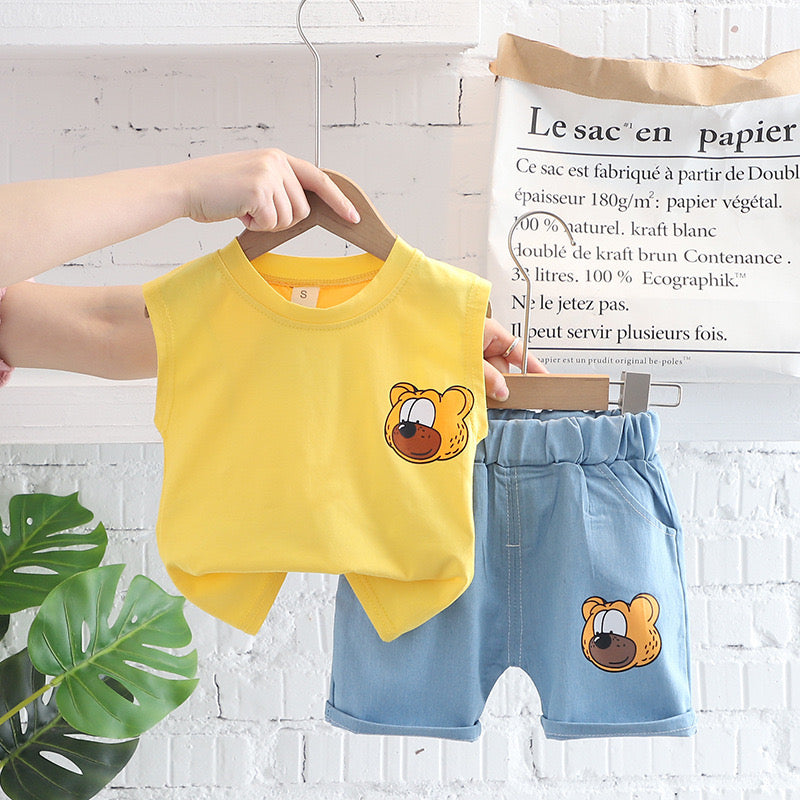 Boy's Yellow Bear Print Sleeveless T-Shirt & Shorts