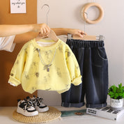 Boy's Cotton Knit All Over Printed Sweatshirt With Jeans Set - Yellow