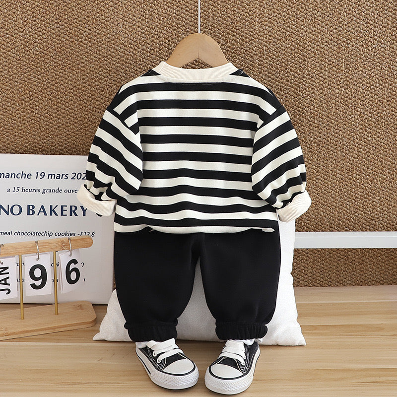 Boy's White Panda Print Sweatshirt & Pants Set