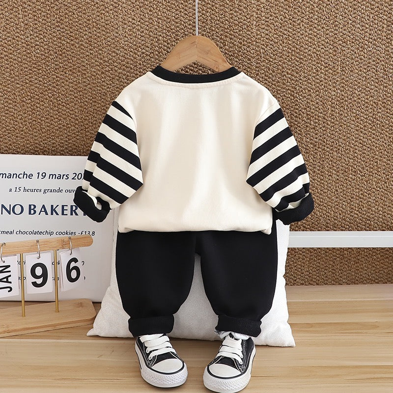 Boy's White Panda Print Sweatshirt & Pants Set