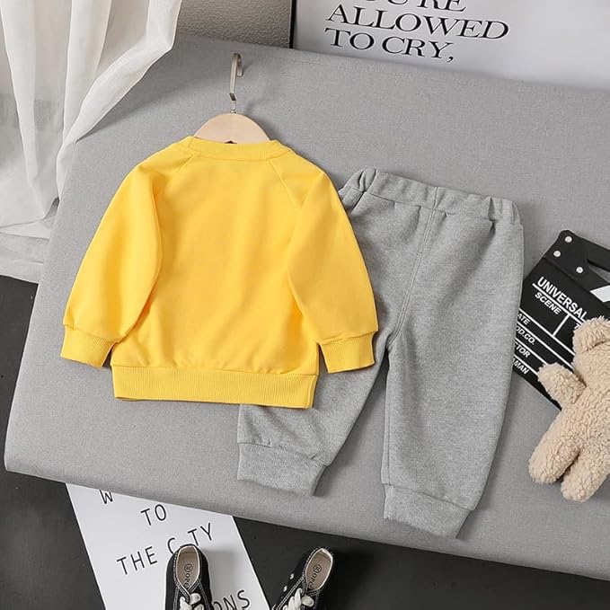 Boy's Yellow Lion Print Sweatshirt & Pants Set
