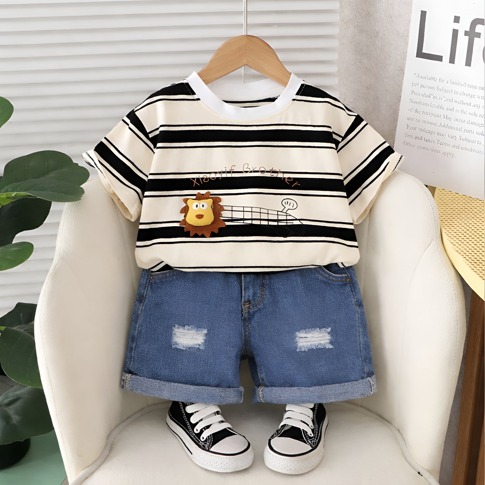 LionStripe-Shorts-01.jpg