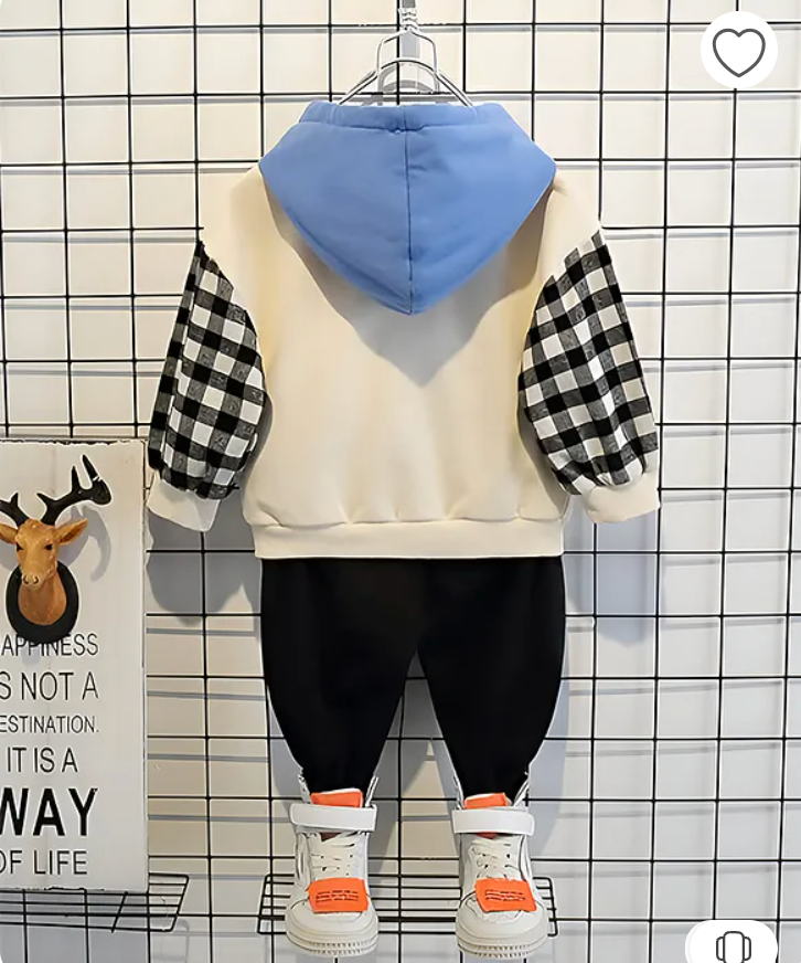 Boys Cotton Light Winter Knit Full Sleeves Teddy Printed Sweatshirt With Joggers Set Pack of 2
