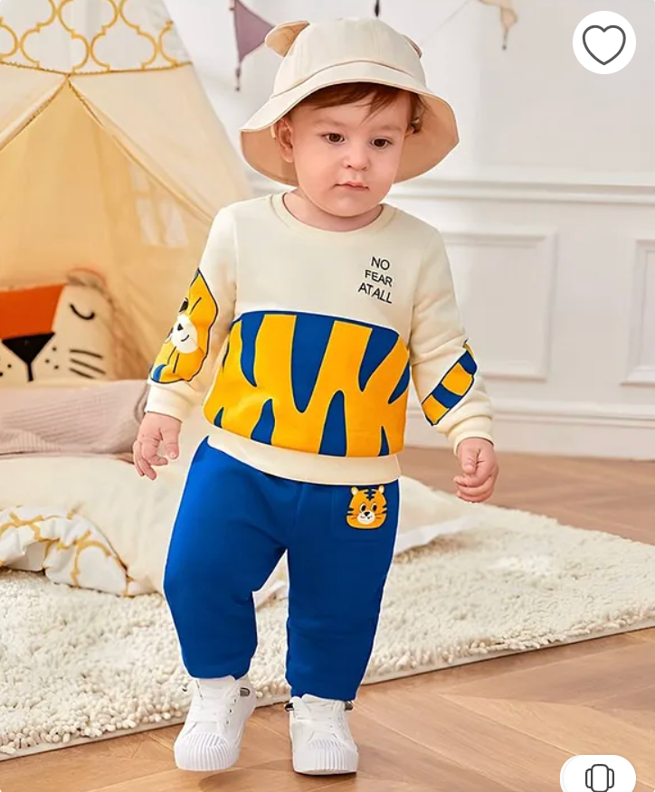 Boys Cotton Light Winter Knit Full Sleeves Lion & Text Printed Sweatshirt With Joggers Set Pack of 2