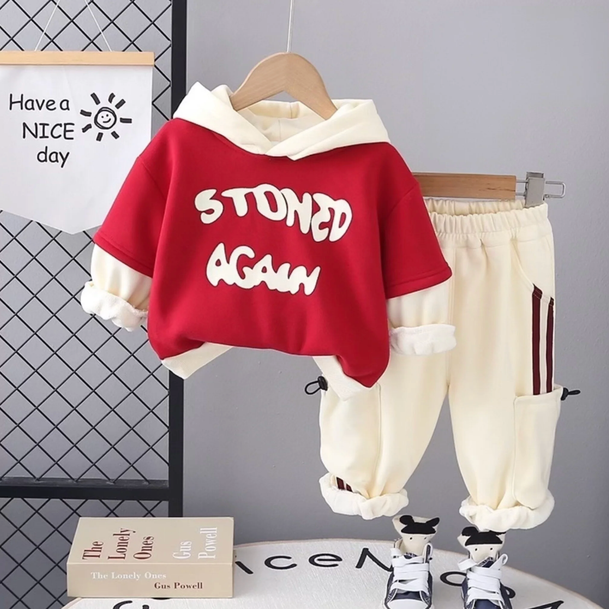 Boy's Cotton Fleece Winter Full Sleeves Text Printed Hooded Sweatshirt & Jogger Pant Set - Red