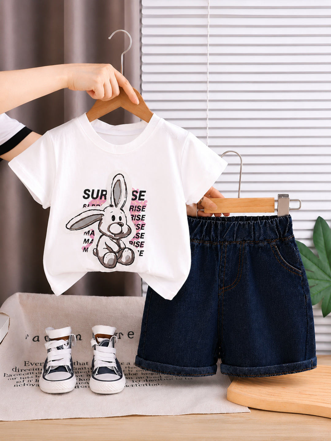 Googo Gaaga Girls Cotton Rabbit Printed T-Shirt & Shorts Set - White