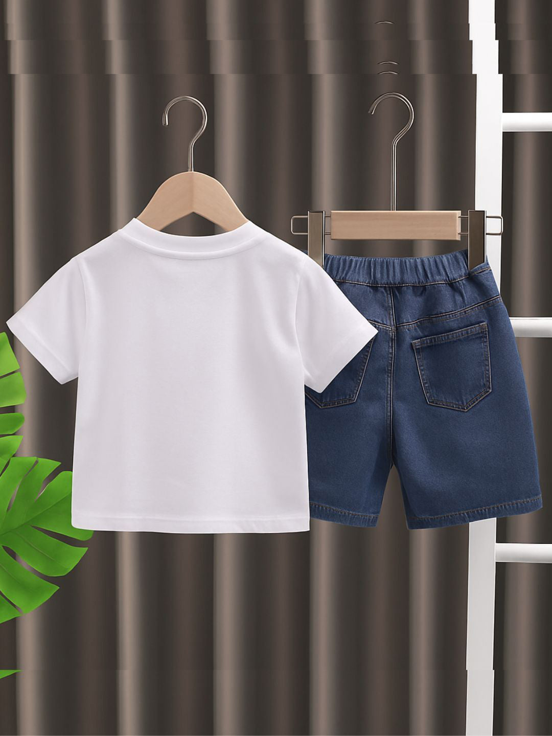 Boys Printed T-shirt with Shorts