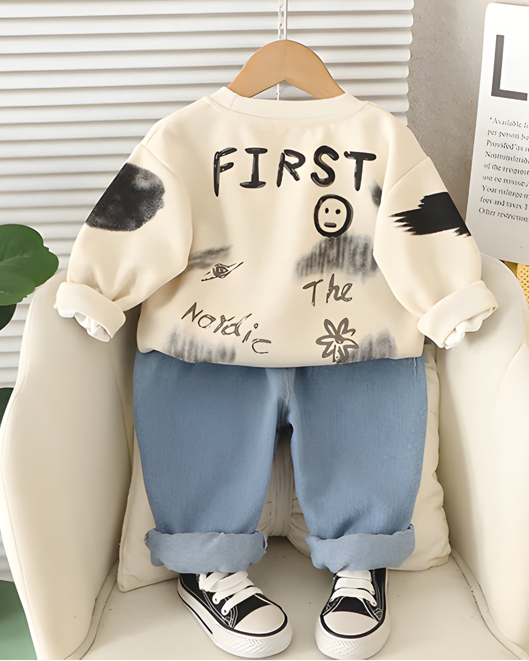 Boy's Cotton Dino & Spider Printed Sweatshirt With Jeans Set - Yellow & Cream