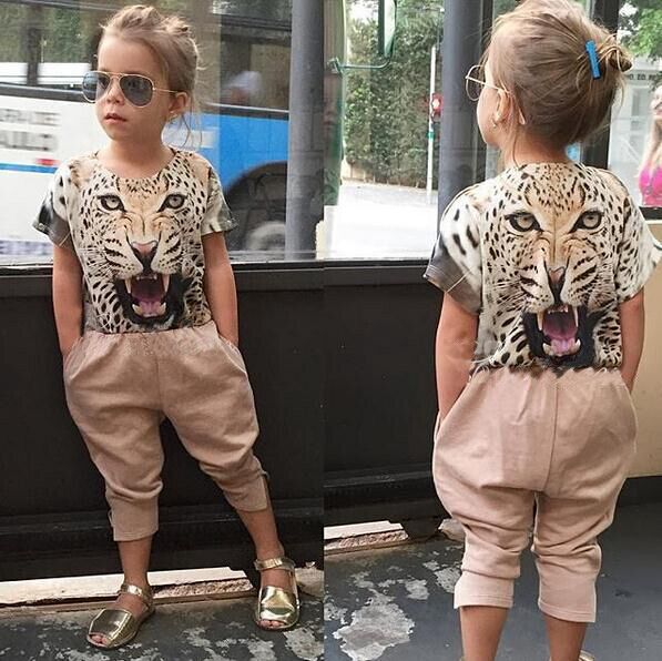 beautiful_animal_print_top_with_capries.jpg