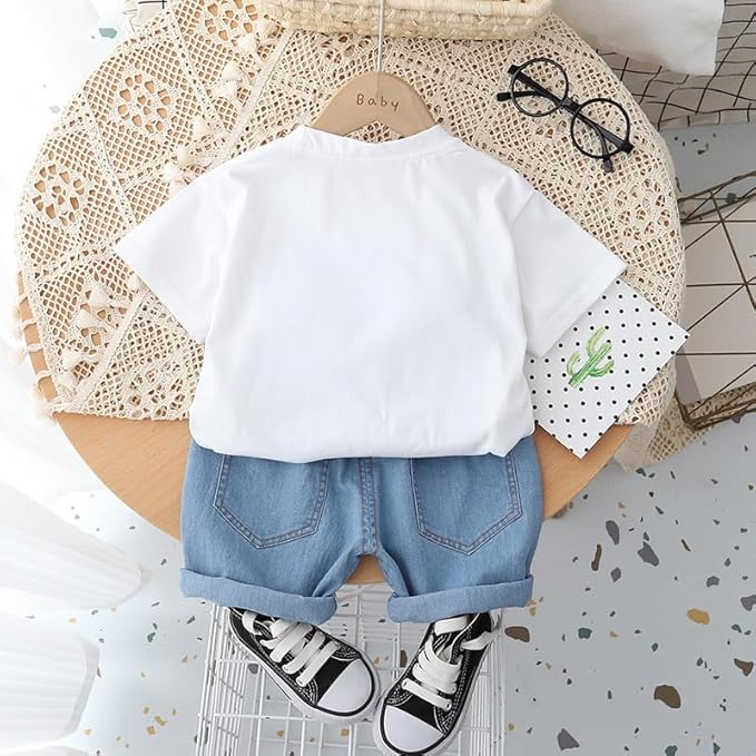 Boy's White Tiger Print T-Shirt & Shorts Set