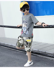 Boy's Camouflage Round Neck T-Shirt & Shorts Set