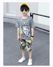 Boy's Camouflage Round Neck T-Shirt & Shorts Set