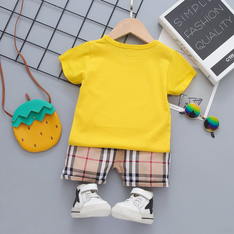 Googo Gaaga Boys Printed T-Shirt And Shorts Set In Multicolour