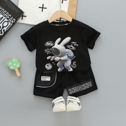 Googo Gaaga Cute Astronaut Printed T-Shirt And Shorts Set In Black Colour